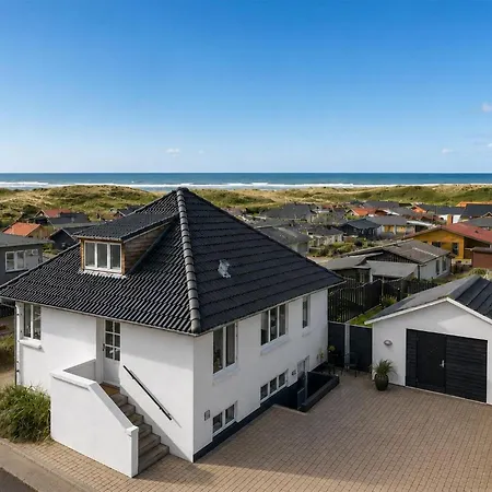 3 Bedroom Amazing In Feriehus *