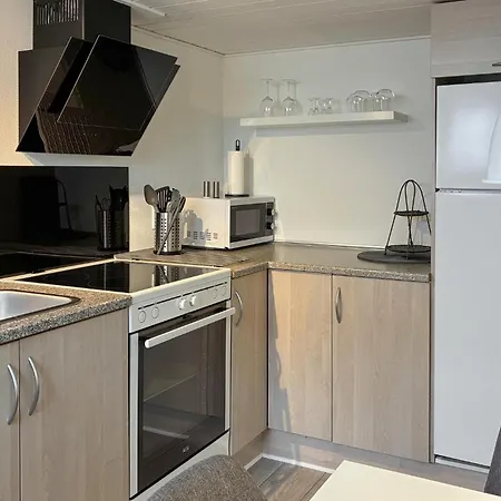 بيت للعطل 3 Bedroom Amazing In *